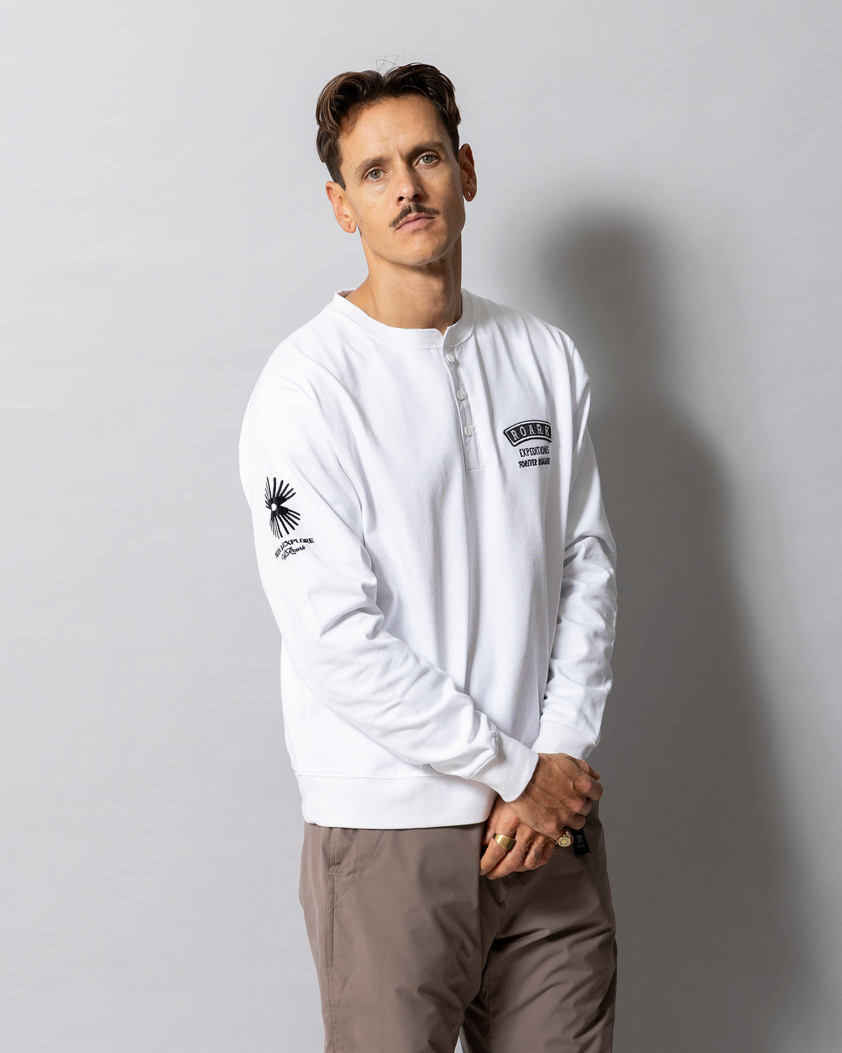 "Roamiing" 14oz H/W Henly Neck L/S Tee