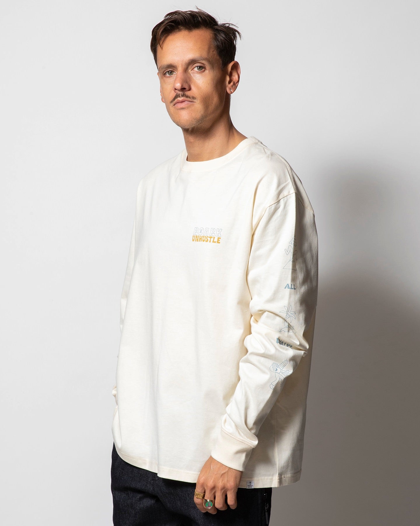 Unhustle L/S Tee
