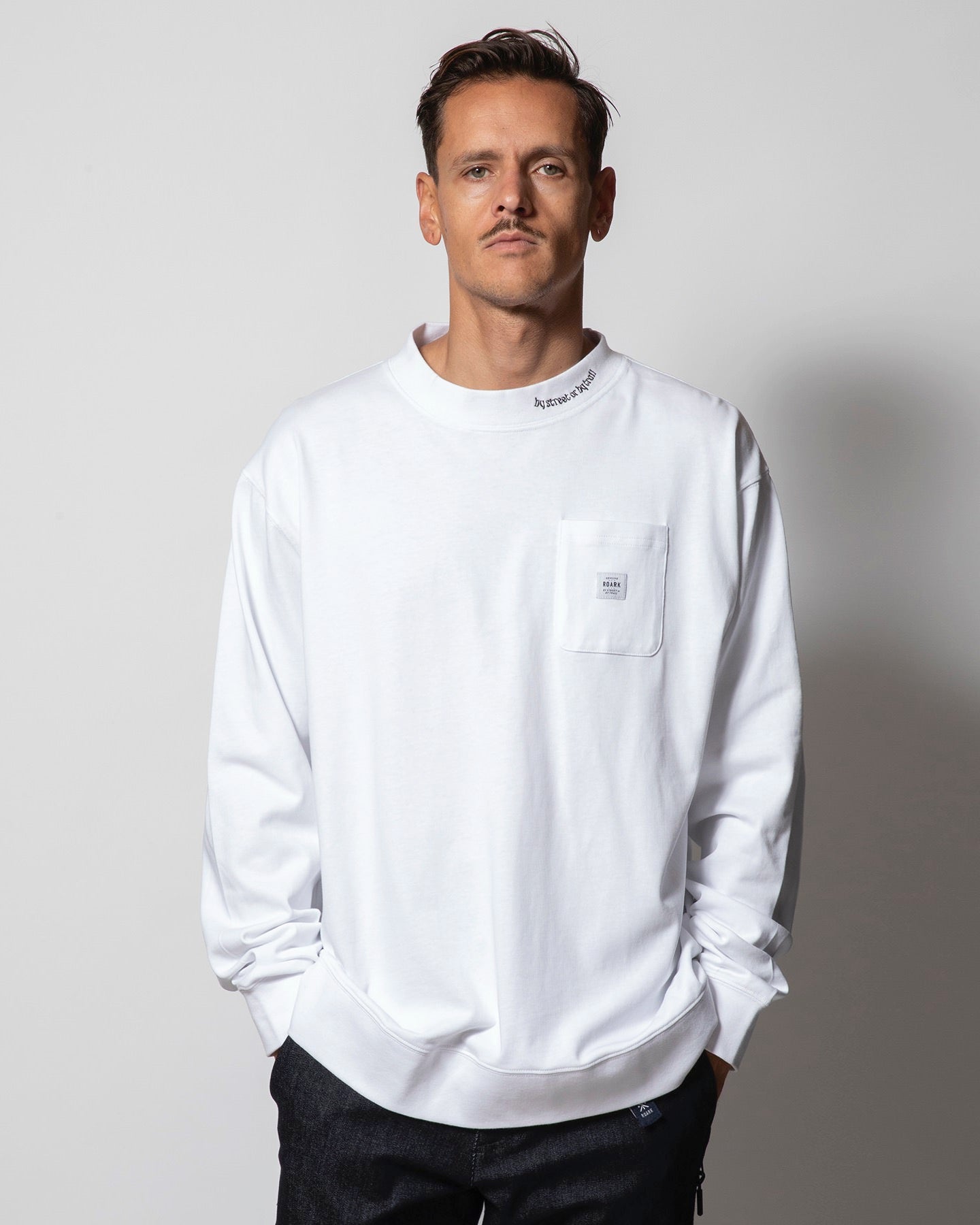 Label 9.3oz H/W Mock Neck L/S Pocket Tee
