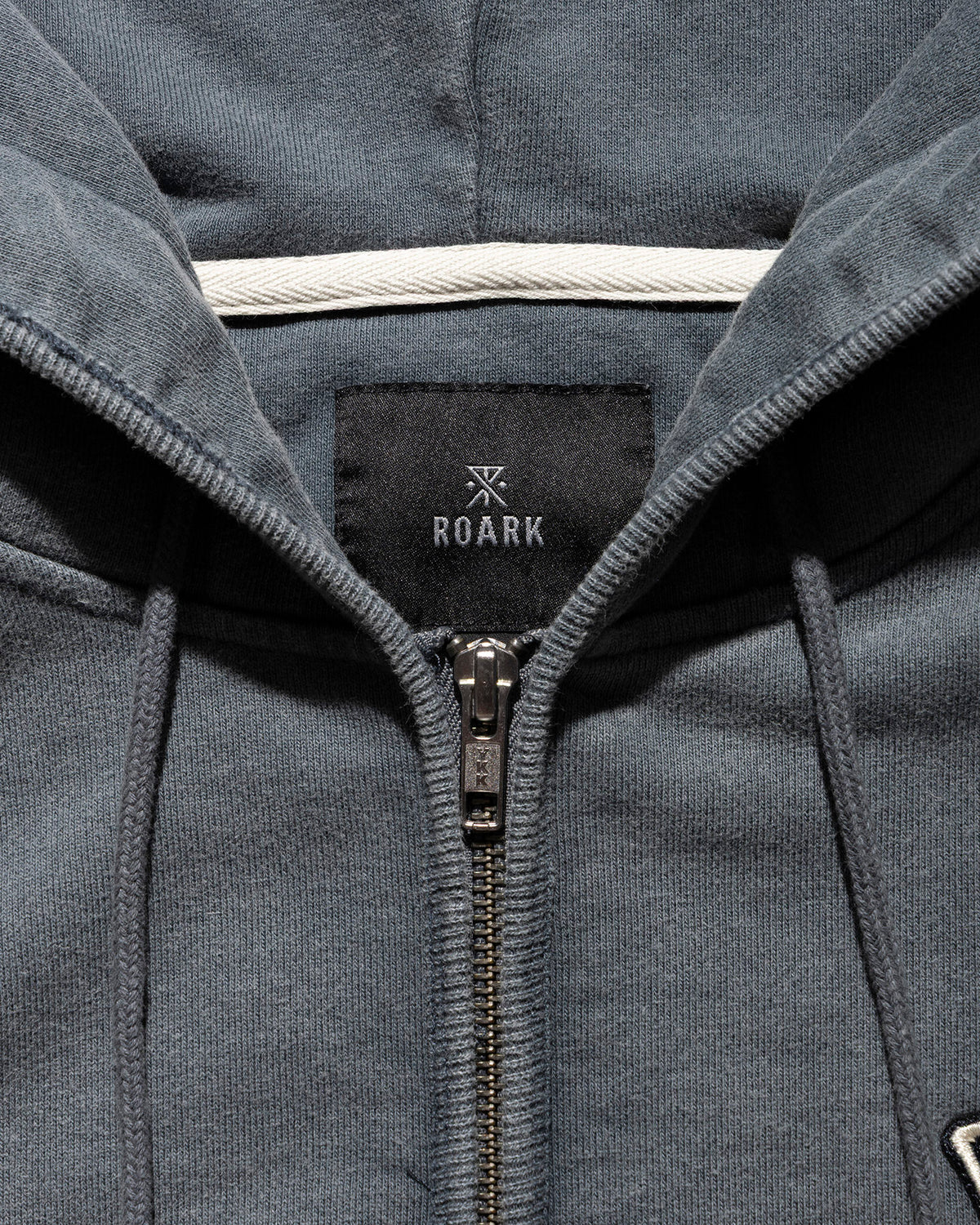 "Roamiing" F/Z Hood Sweat