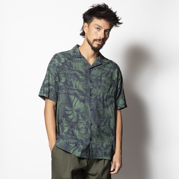 BLESS UP PALMS S/S WOVEN - COMFORT FIT